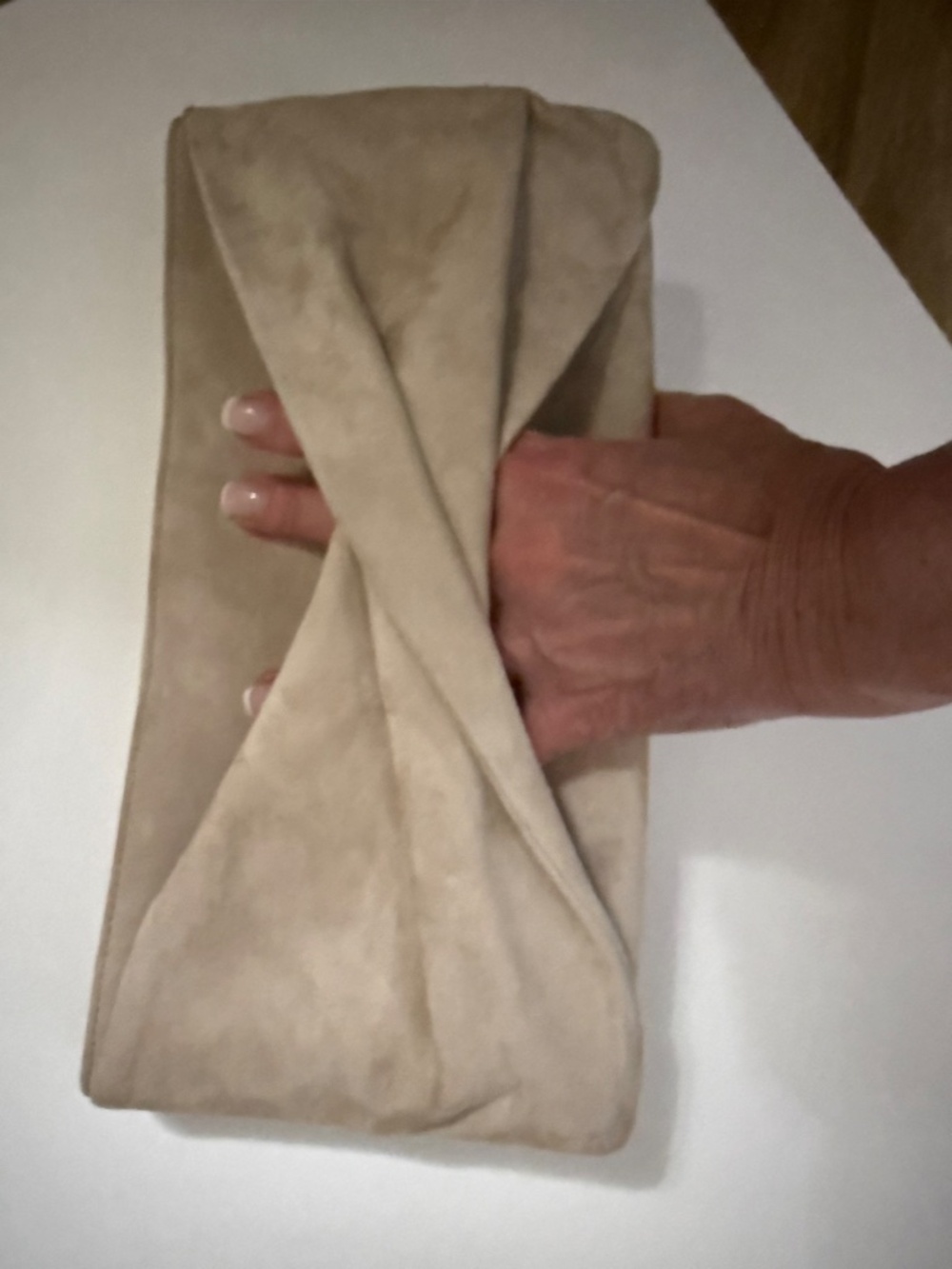 Reiss Suede Cream Clutch w/chain strap - Picture 10 of 10